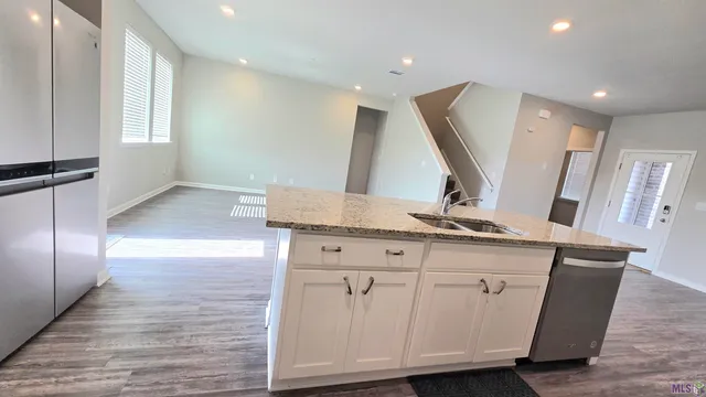 $2,100 | 5376 Windswept Lane, Zachary, LA 70791