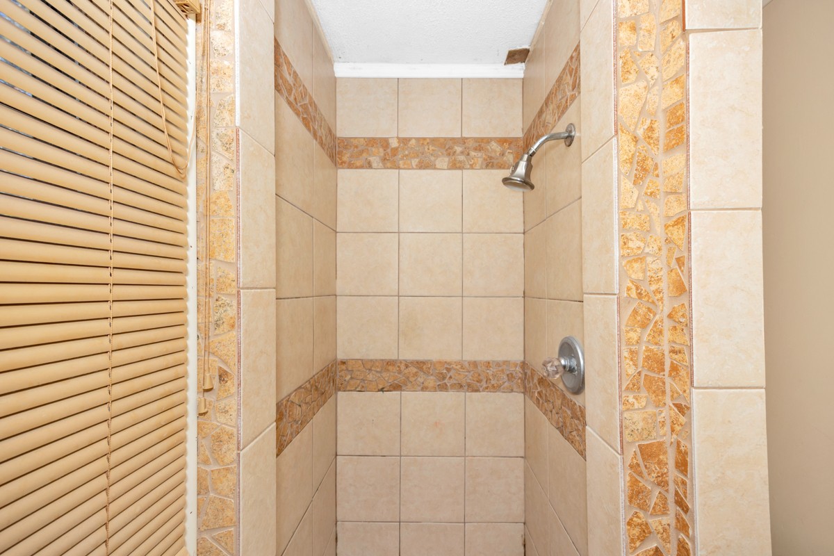 1121 Rolin Hollow Road Ardmore, TN 38449 - Photo 20 of 46 a bathroom with a shower