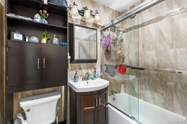 $849,999 | 203-10 Murdock Avenue | St. Albans