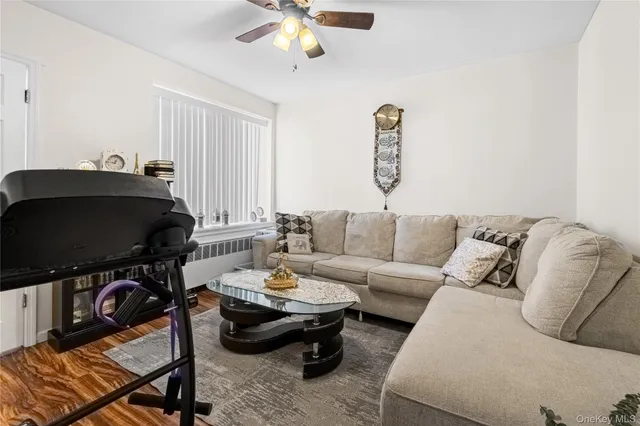 $849,999 | 203-10 Murdock Avenue | St. Albans