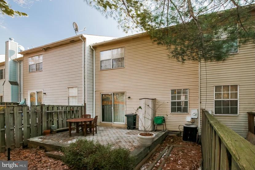 11573 Sullnick Way Gaithersburg, MD 20878 - Photo 21 of 23 Exterior (Rear)