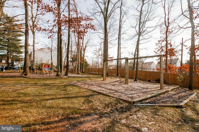 11573 Sullnick Way Gaithersburg, MD 20878 - Photo 22 of 23 Playground