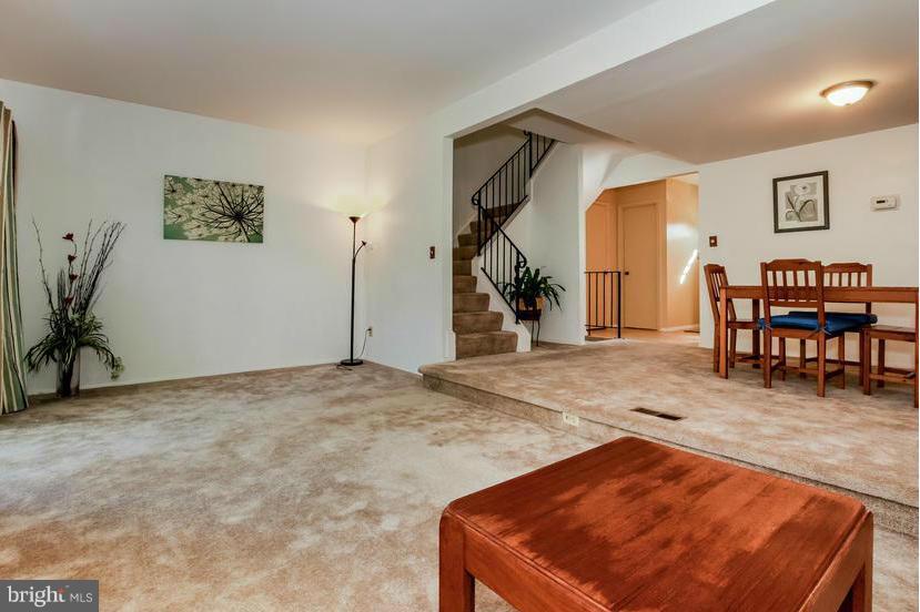 11573 Sullnick Way Gaithersburg, MD 20878 - Photo 8 of 23 Interior (General)