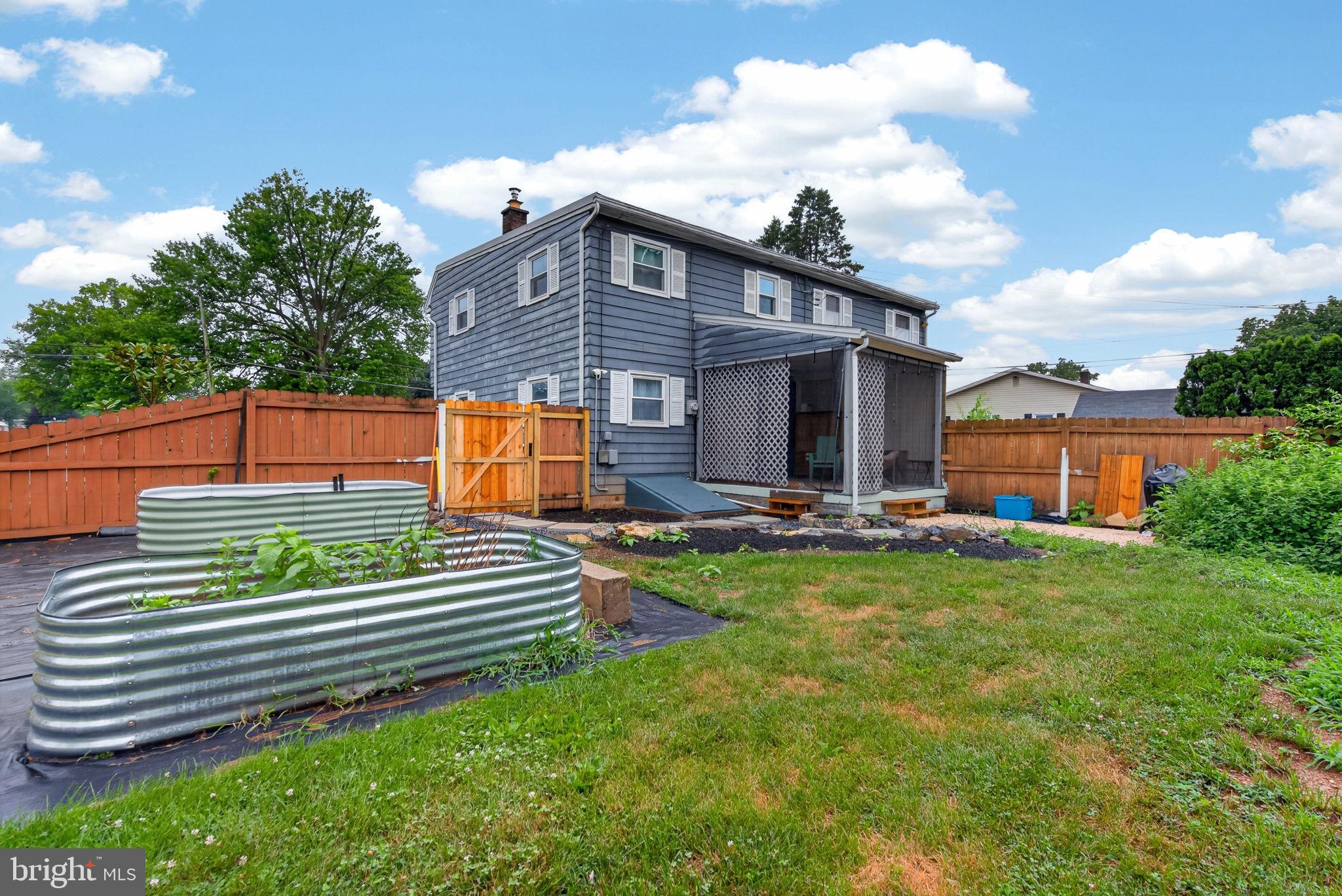 501 General Sutter Avenue Lititz, PA 17543 - Photo 4 of 26
