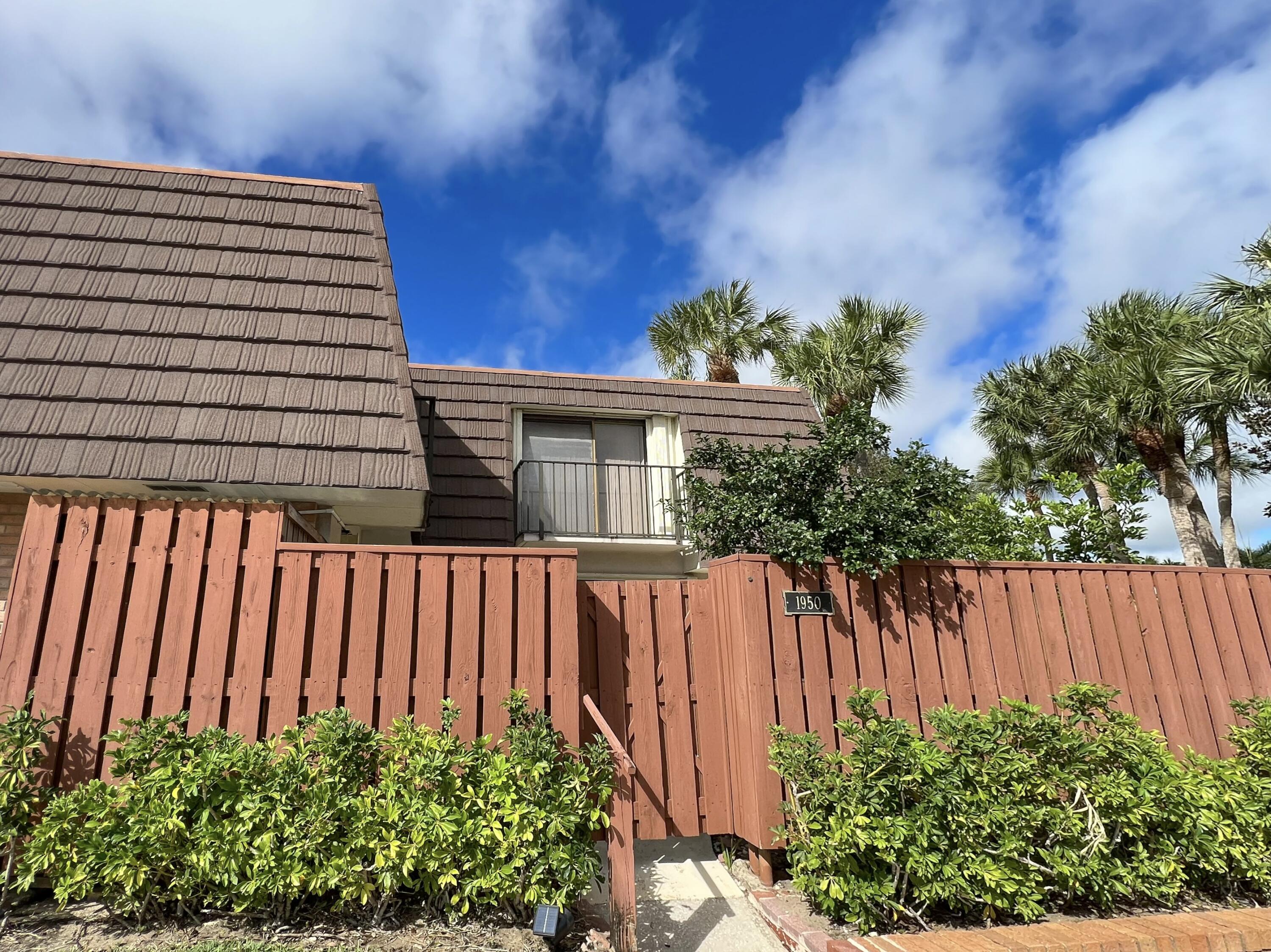 1950 19th Court Jupiter, FL 33477 - Photo 2 of 37 IMG_5882