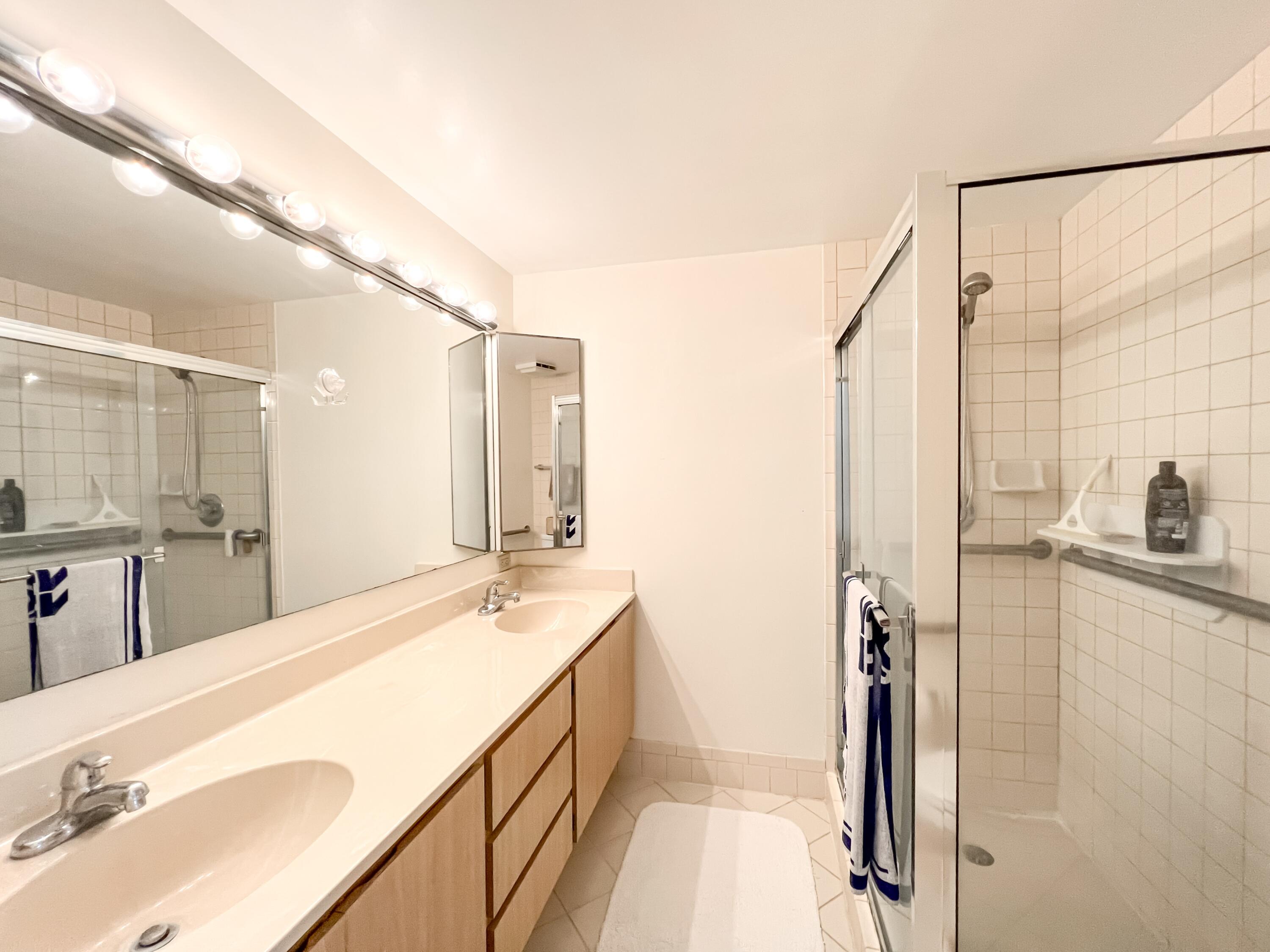 1950 19th Court Jupiter, FL 33477 - Photo 21 of 37 IMG_5912