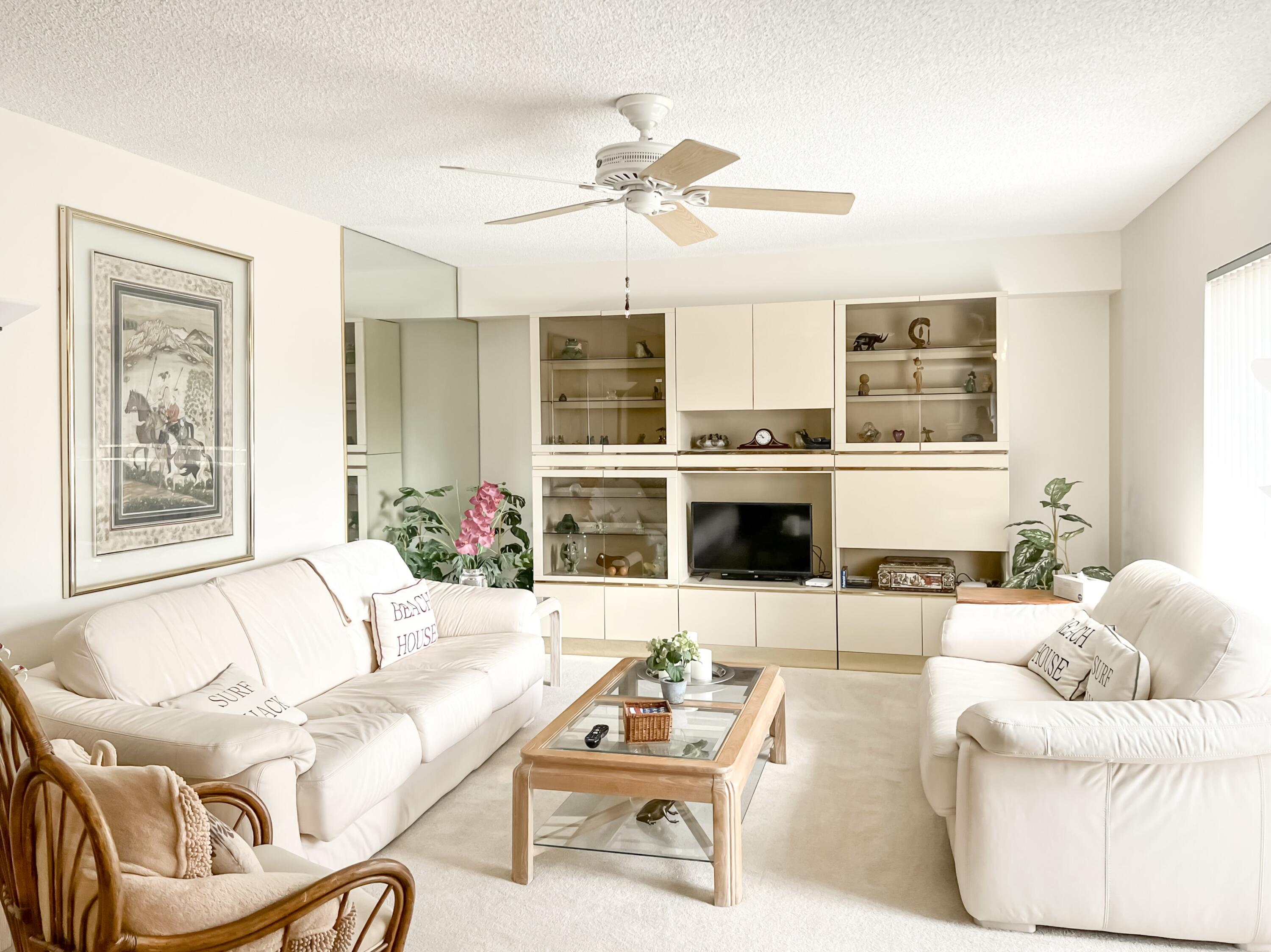 1950 19th Court Jupiter, FL 33477 - Photo 5 of 37 IMG_5885