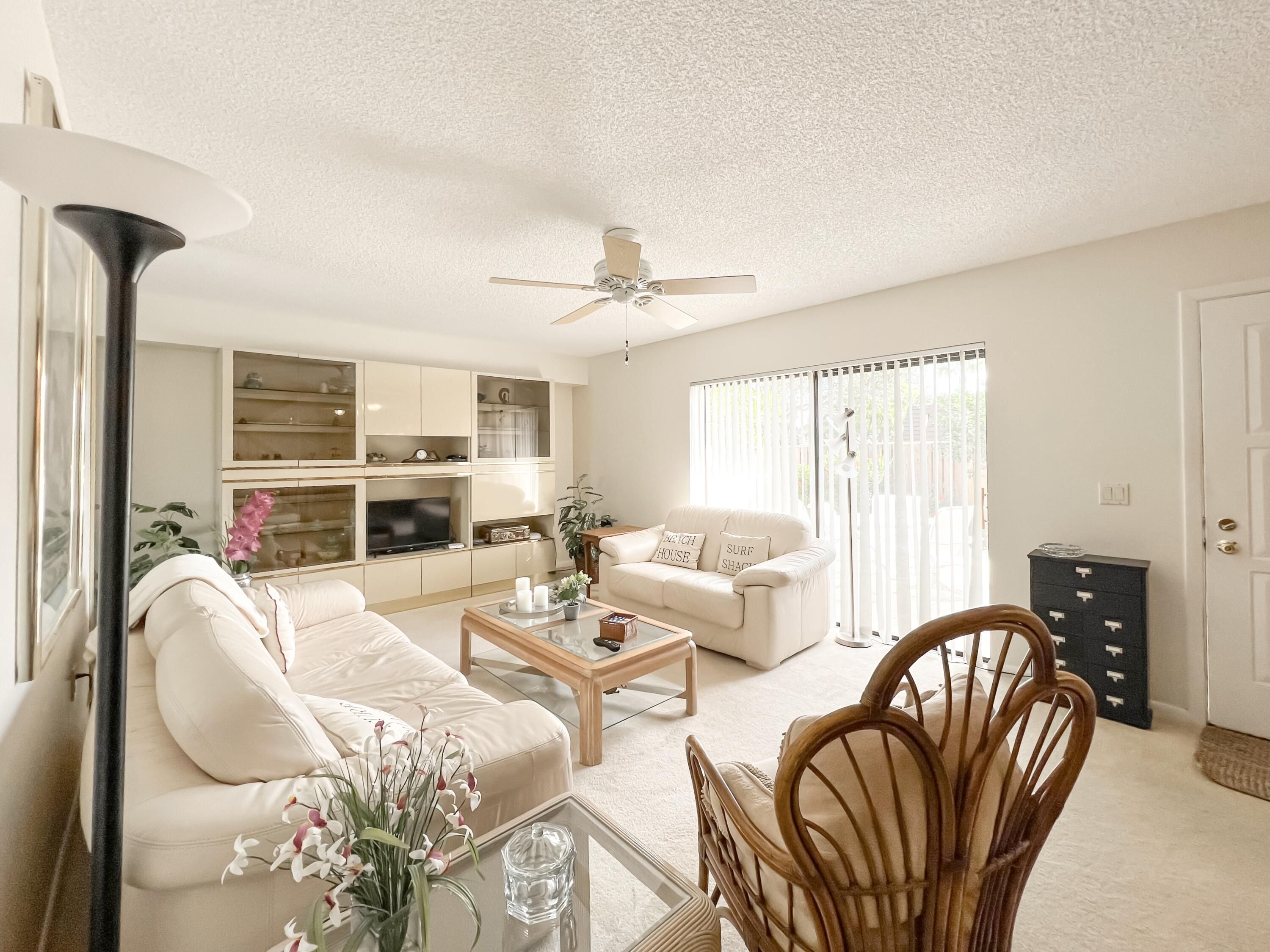 1950 19th Court Jupiter, FL 33477 - Photo 7 of 37 IMG_5890