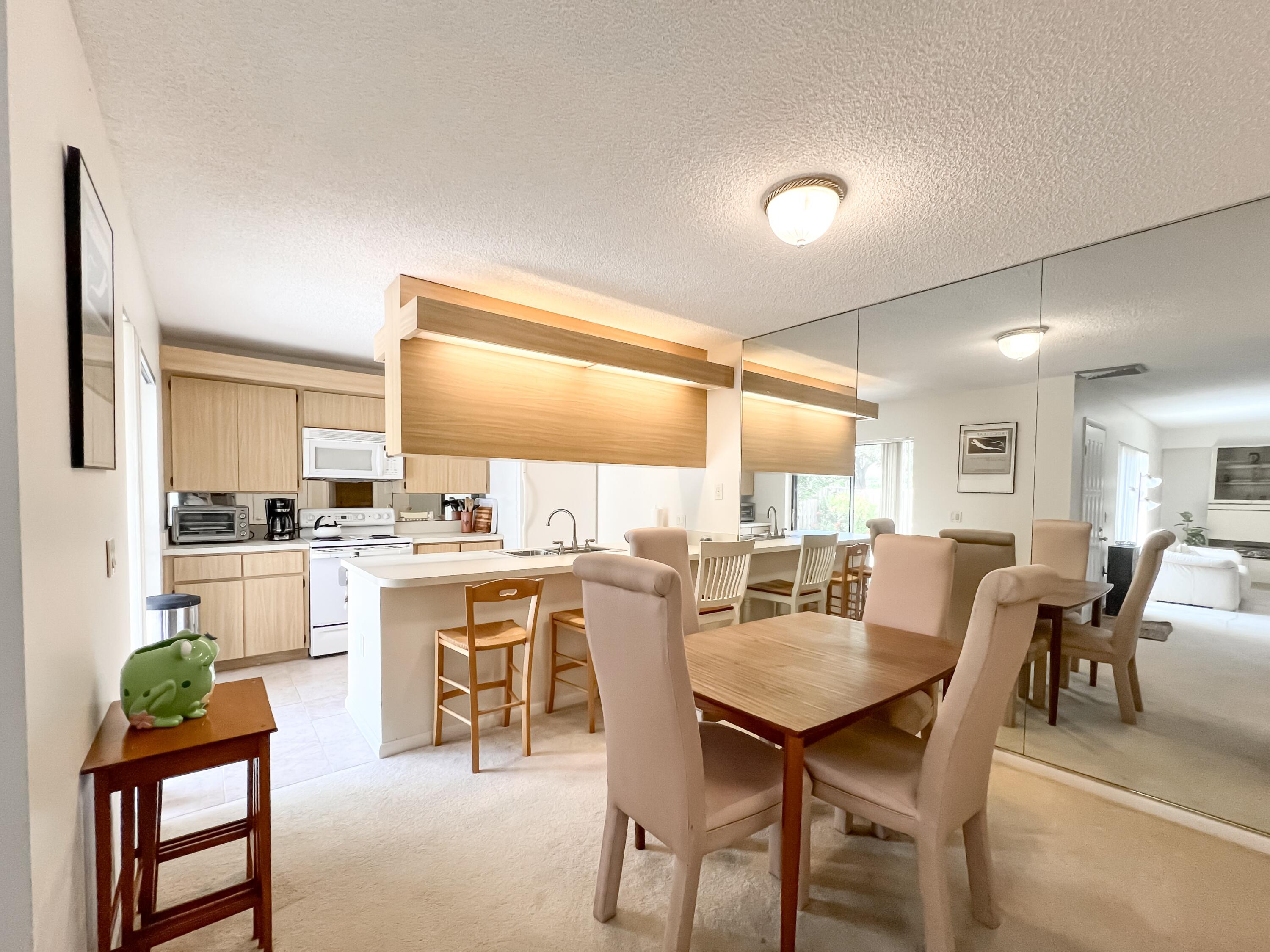 1950 19th Court Jupiter, FL 33477 - Photo 9 of 37 IMG_5897