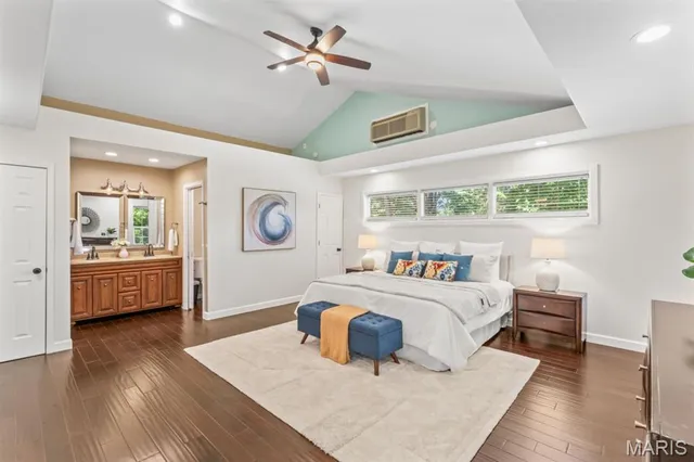 $740,000 | 8 Balcon Estates, Creve Coeur, MO 63141