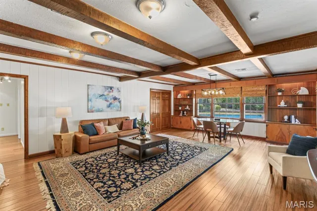 $740,000 | 8 Balcon Estates, Creve Coeur, MO 63141