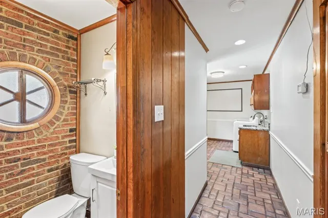 $740,000 | 8 Balcon Estates, Creve Coeur, MO 63141