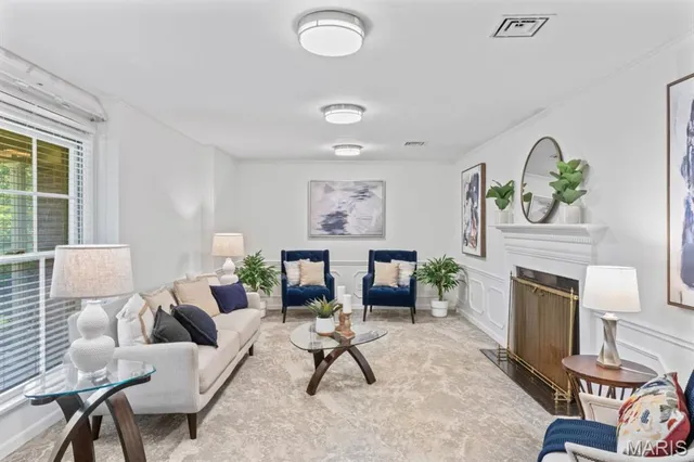 $740,000 | 8 Balcon Estates, Creve Coeur, MO 63141