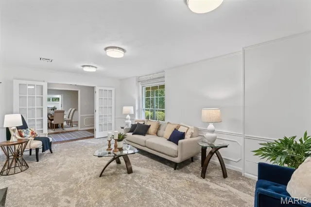 $740,000 | 8 Balcon Estates, Creve Coeur, MO 63141