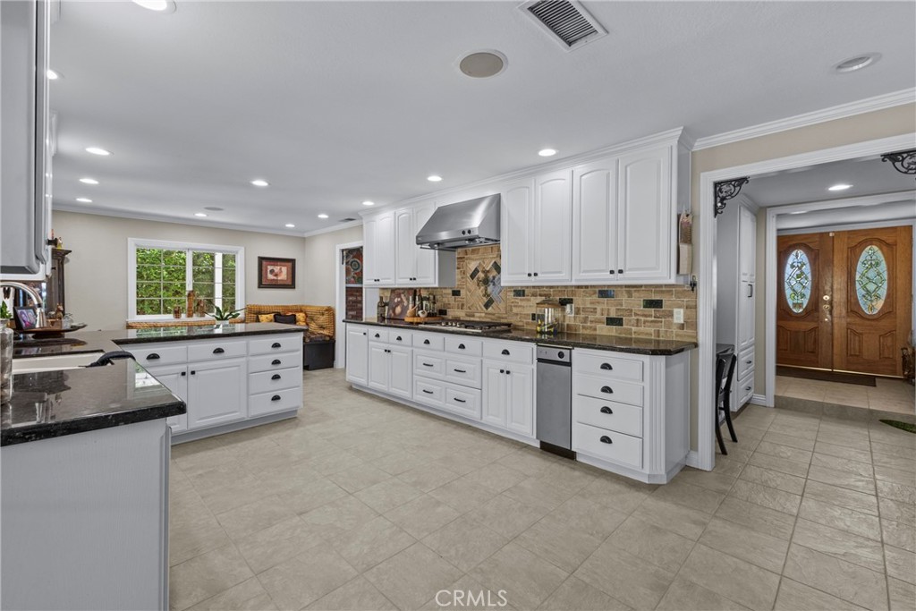 1446 Los Conejos Road Fallbrook, CA 92028 - Photo 13 of 66