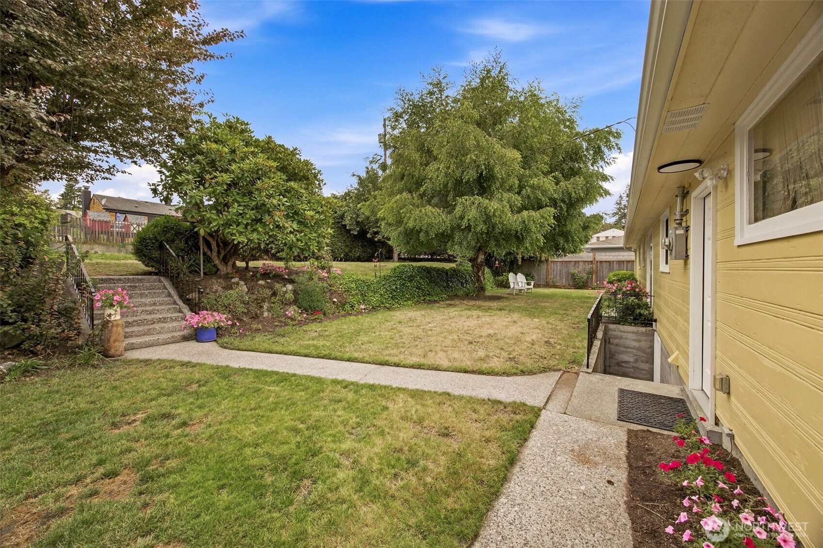 4832 Rucker Avenue Everett, WA 98203 - Photo 28 of 37