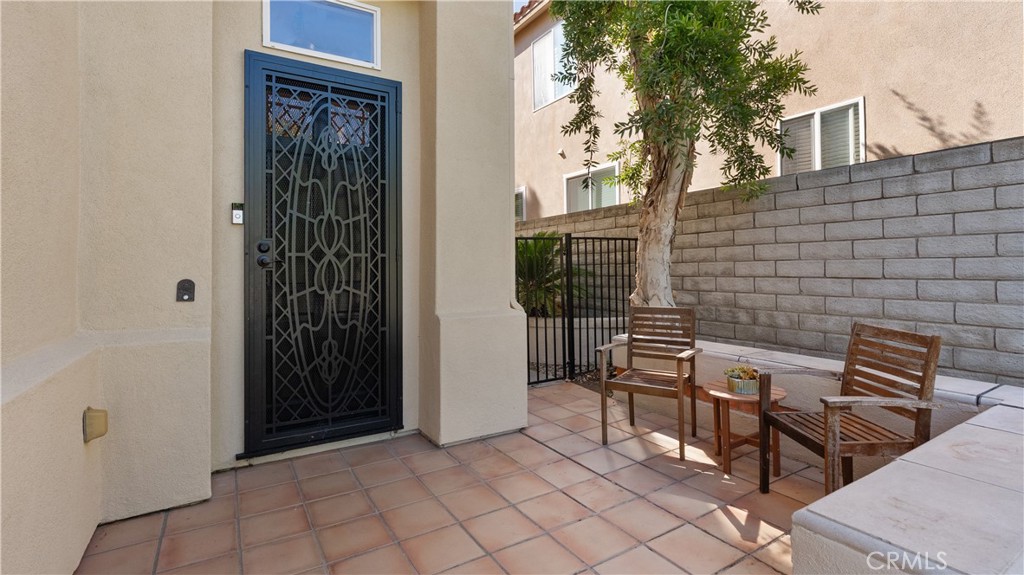26009 Twain Place Stevenson Ranch, CA 91381 - Photo 5 of 37