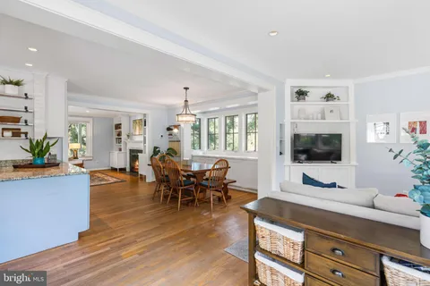 $1,789,000 | 5191 Linnean Terrace Northwest, Washington, DC 20008