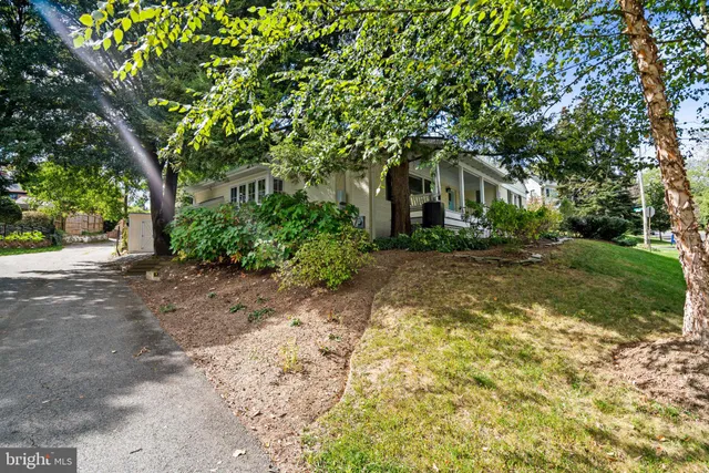 $1,789,000 | 5191 Linnean Terrace Northwest, Washington, DC 20008