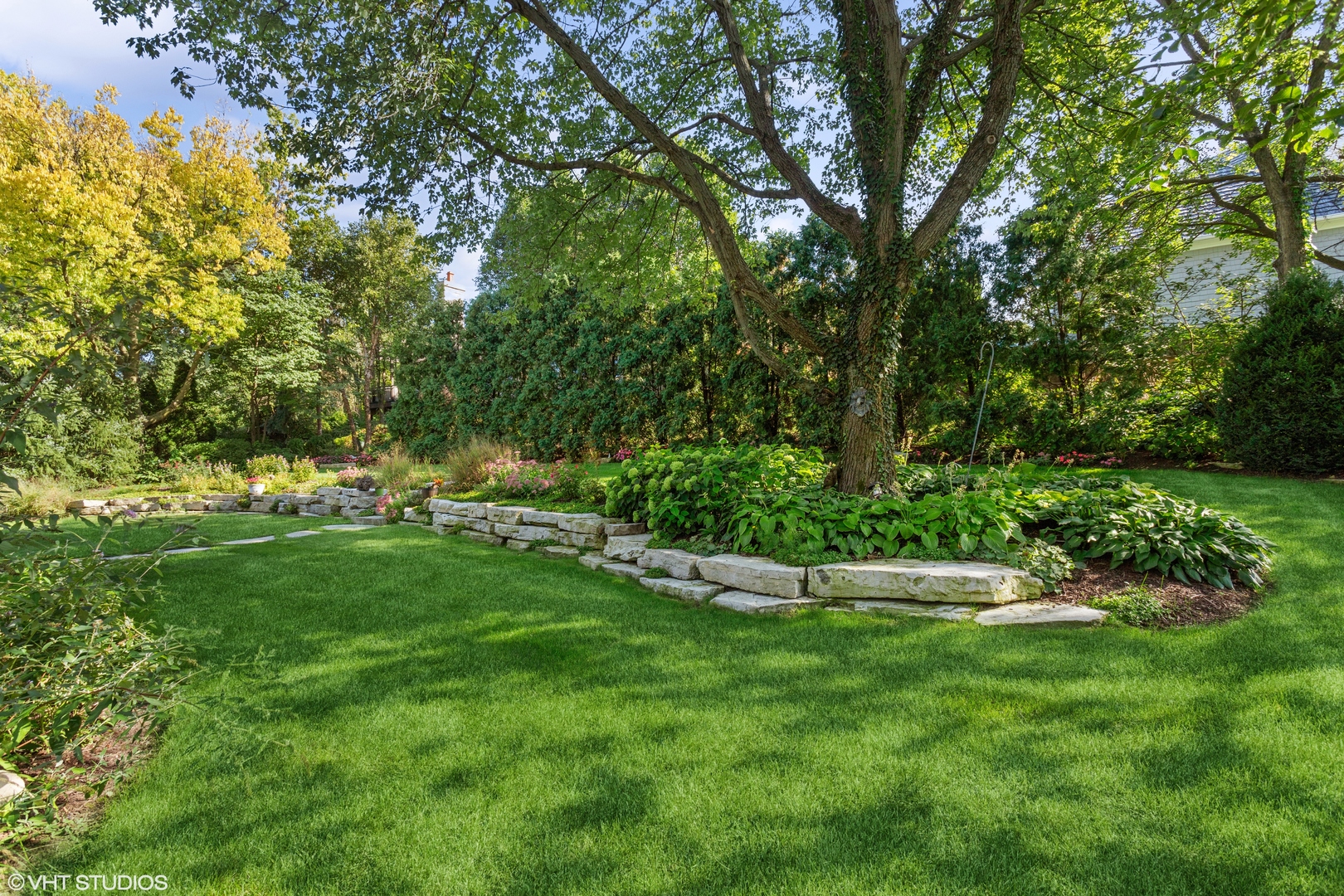 4 Charleston Road Hinsdale, IL 60521 - Photo 34 of 40 Gallery Image 34
