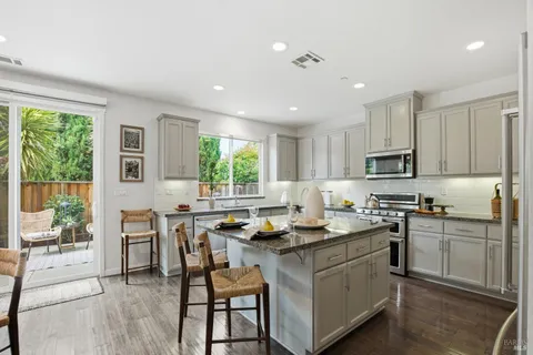 $1,025,000 | 4245 Wine Country Court, Napa, CA 94558