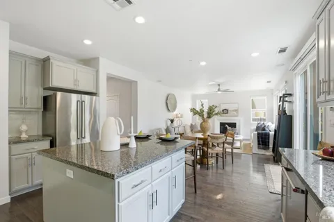 $1,025,000 | 4245 Wine Country Court, Napa, CA 94558