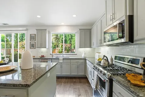$1,025,000 | 4245 Wine Country Court, Napa, CA 94558