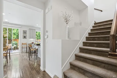 $1,025,000 | 4245 Wine Country Court, Napa, CA 94558