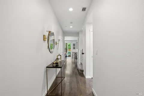 $1,025,000 | 4245 Wine Country Court, Napa, CA 94558