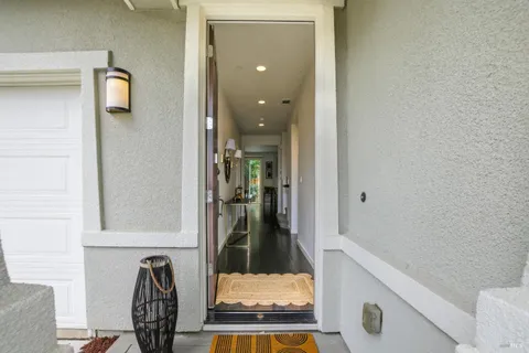 $1,025,000 | 4245 Wine Country Court, Napa, CA 94558