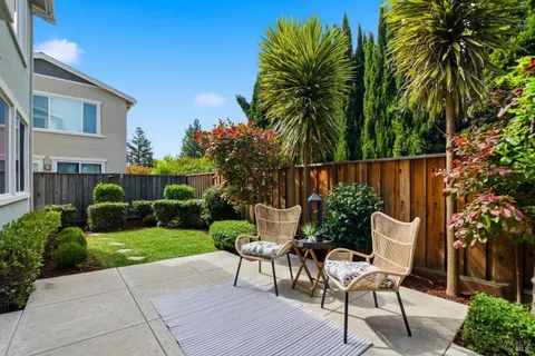 $1,025,000 | 4245 Wine Country Court, Napa, CA 94558