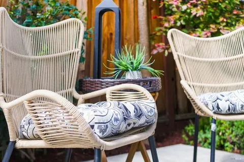 $1,025,000 | 4245 Wine Country Court, Napa, CA 94558