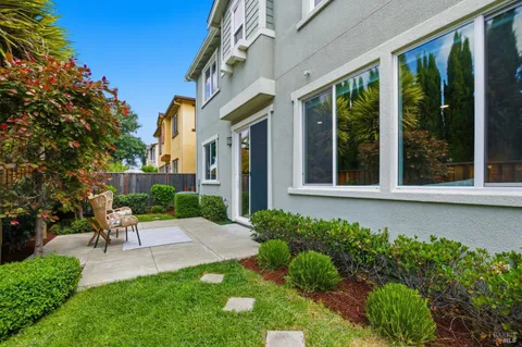 $1,025,000 | 4245 Wine Country Court, Napa, CA 94558