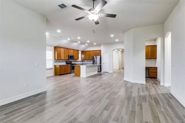 $2,875 | 2502 Wallingford Drive, Mansfield, TX 76084