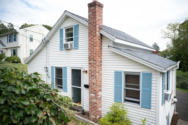 a house view with a outdoor space