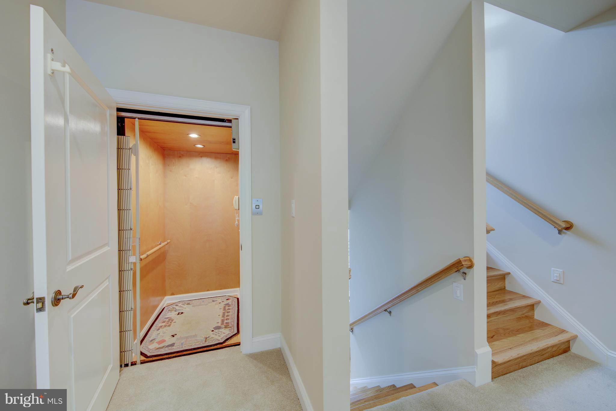 34 Short Road Bethany Beach, DE 19930 - Photo 4 of 54 ELEVATOR! Must have and hard to find!