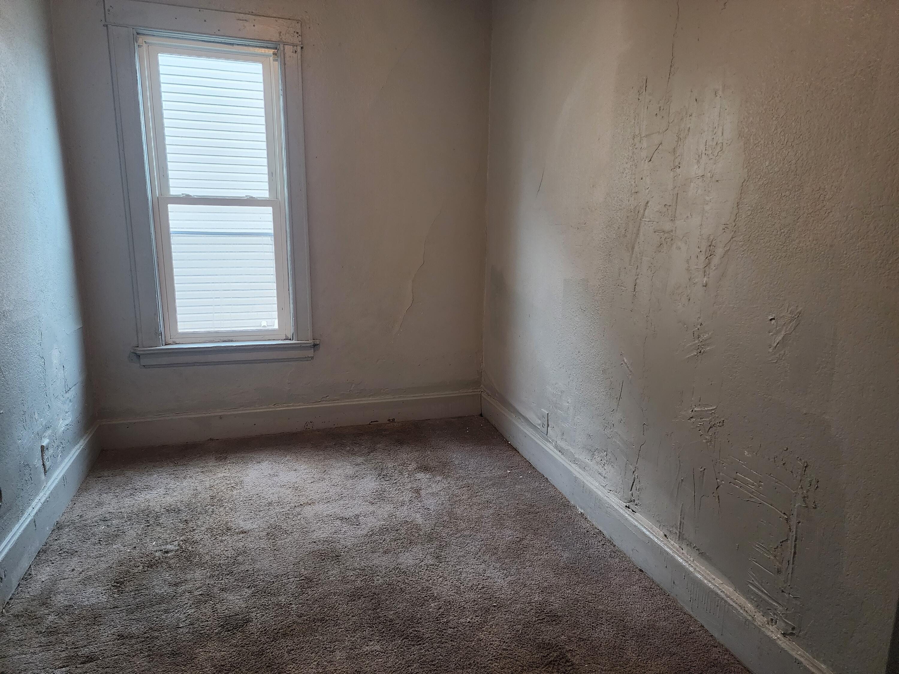 1839 Mead Street Racine, WI 53403 - Photo 4 of 8 20260322_165716