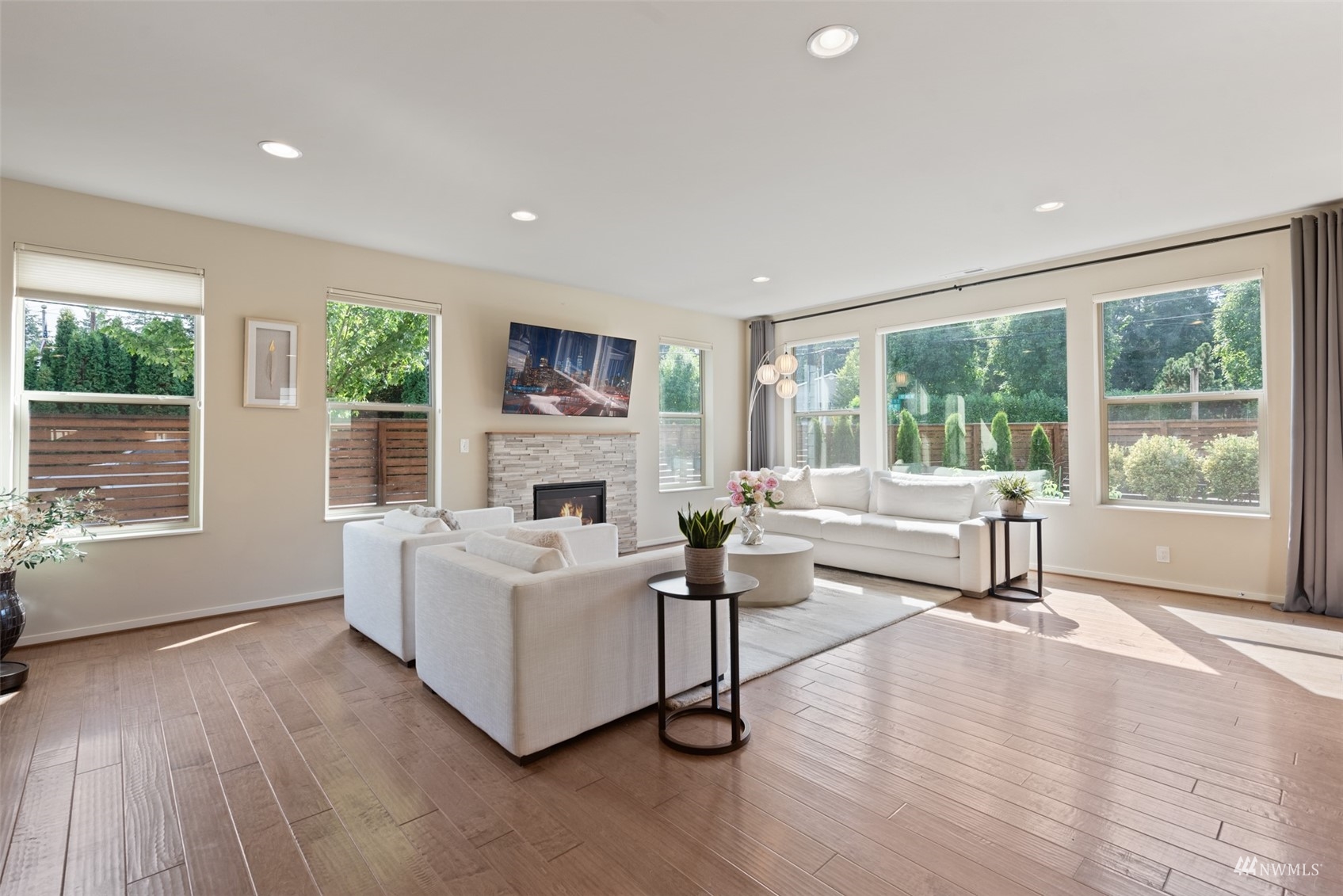 17503 92nd Place Northeast Bothell, WA 98011 - Photo 3 of 29 Gallery Image 3
