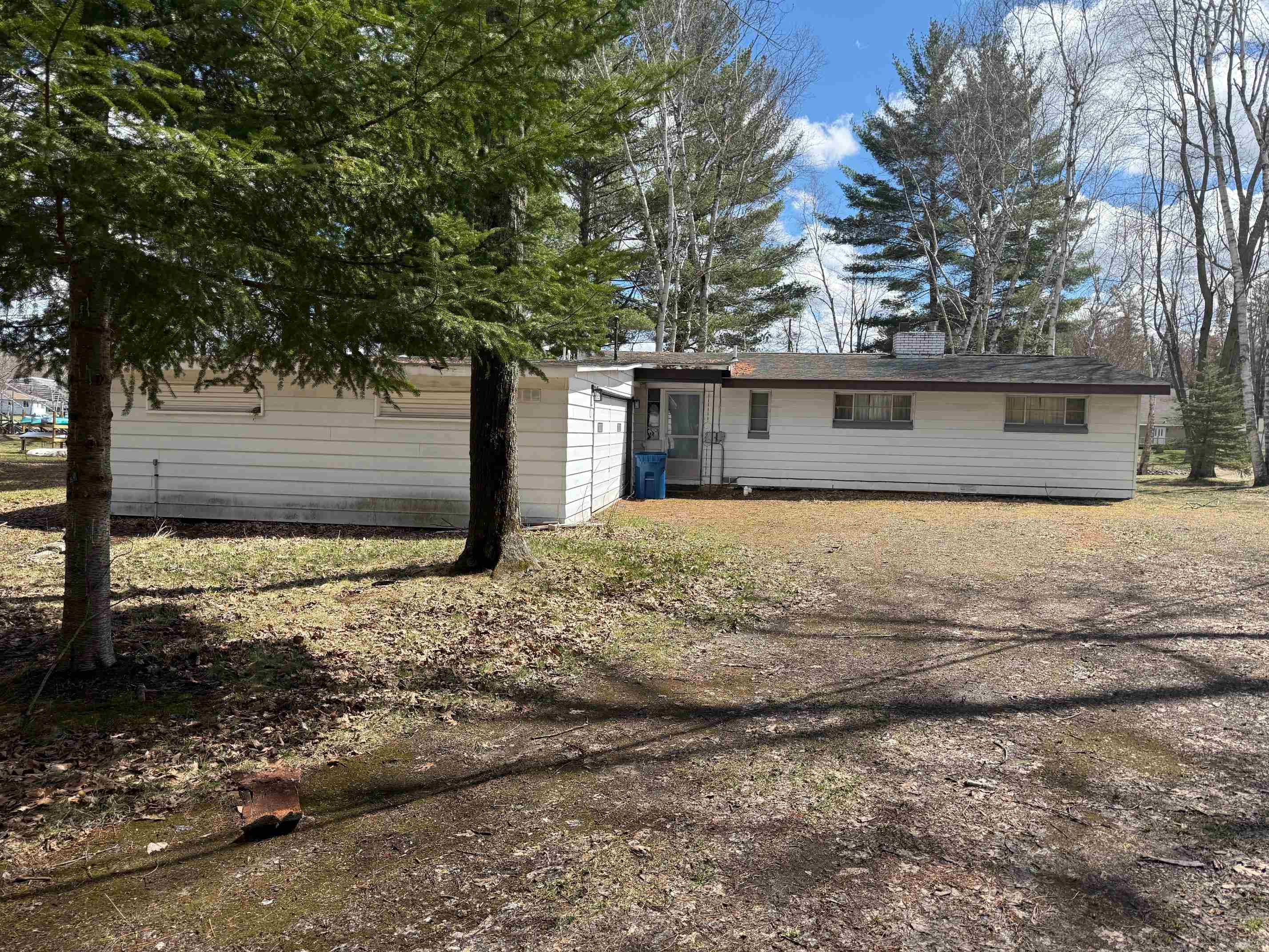 3738 Pineland Point Gladwin, MI 48624 - Photo 35 of 50