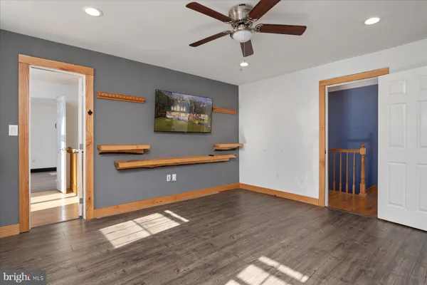 $900,000 | 8200 Meehling Road, Pasadena, MD 21122
