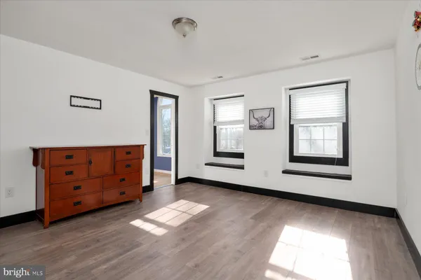 $900,000 | 8200 Meehling Road, Pasadena, MD 21122