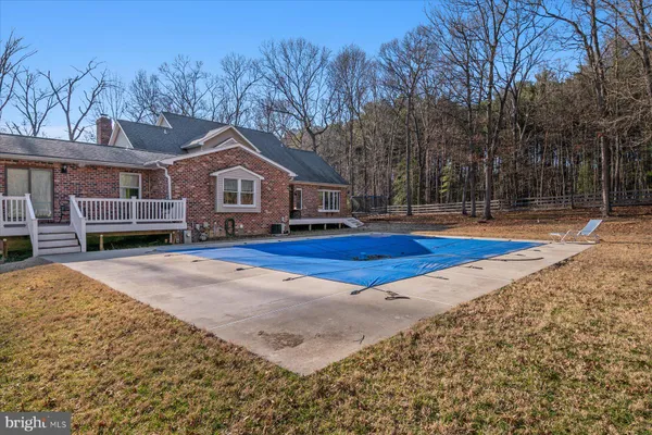 $900,000 | 8200 Meehling Road, Pasadena, MD 21122