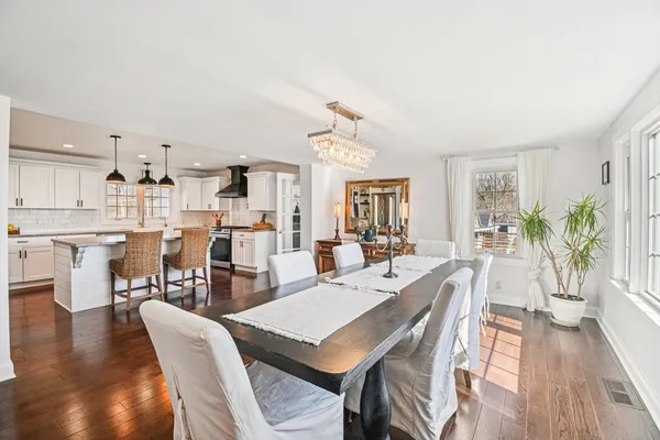 $2,150,000 | 708 South Rose Farm Road, Woodstock, IL 60098