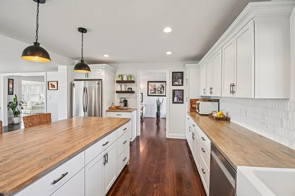 $2,150,000 | 708 South Rose Farm Road, Woodstock, IL 60098