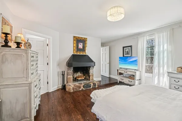 $2,150,000 | 708 South Rose Farm Road, Woodstock, IL 60098