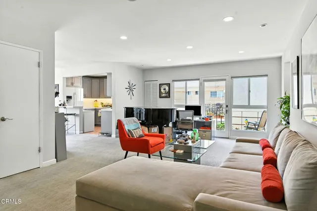 a view of a pathway both side of the house