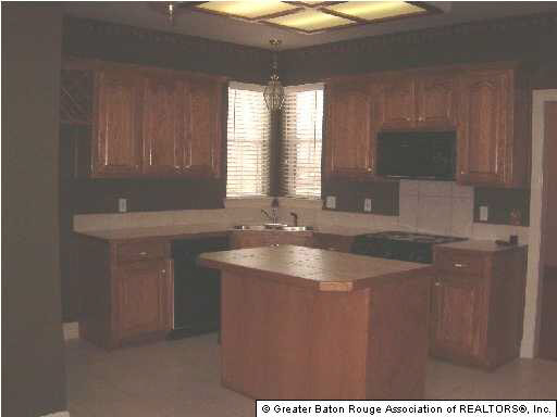 10633 Ashbrook Drive Baton Rouge, LA 70809 - Photo 3 of 5 Gallery Image 3