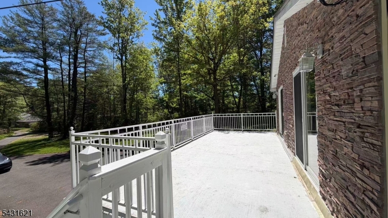 23 Hillcrest Road Warren, NJ 07059 - Photo 32 of 35