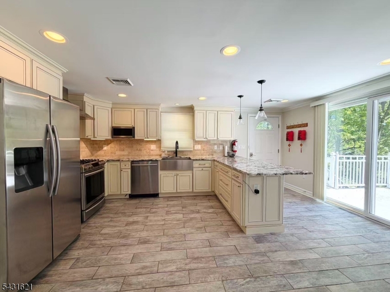 23 Hillcrest Road Warren, NJ 07059 - Photo 10 of 35