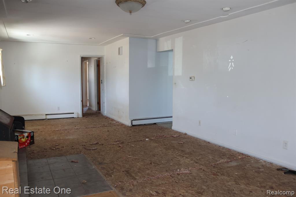 8002 Byron Road Howell, MI 48855 - Photo 2 of 13 Gallery Image 2